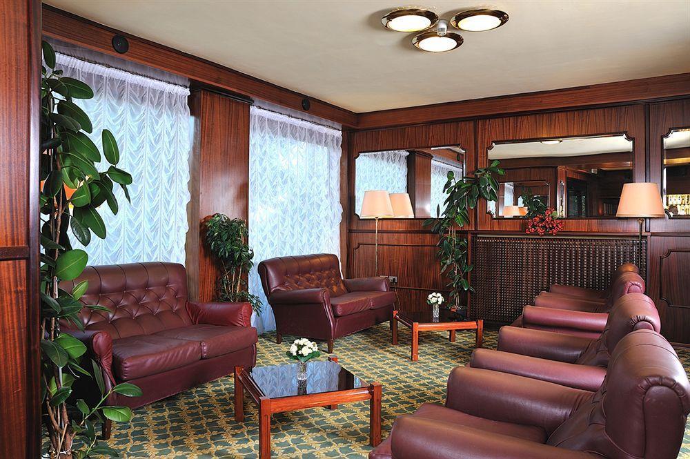 Hotel & Residence Dei Duchi Урбіно Екстер'єр фото